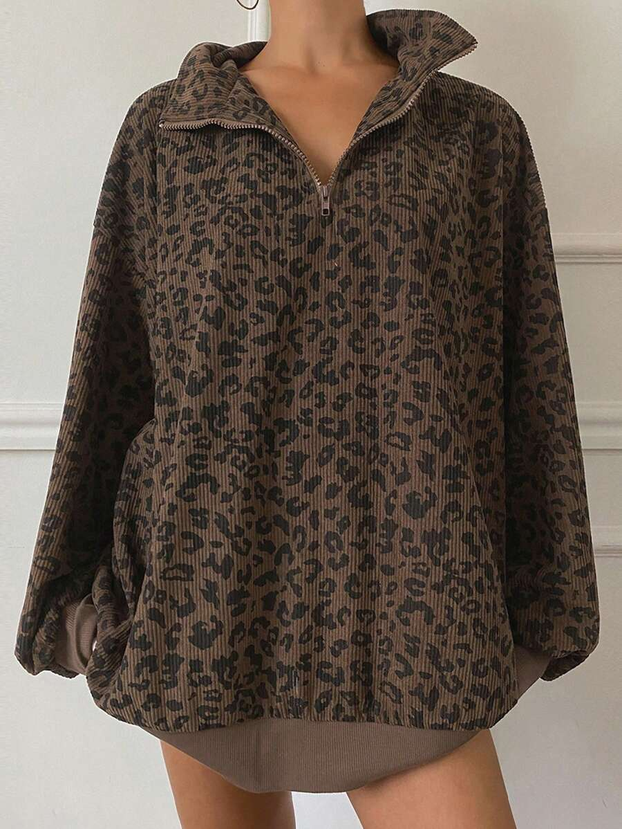 Leopard Print Stand-collar Knitted Top