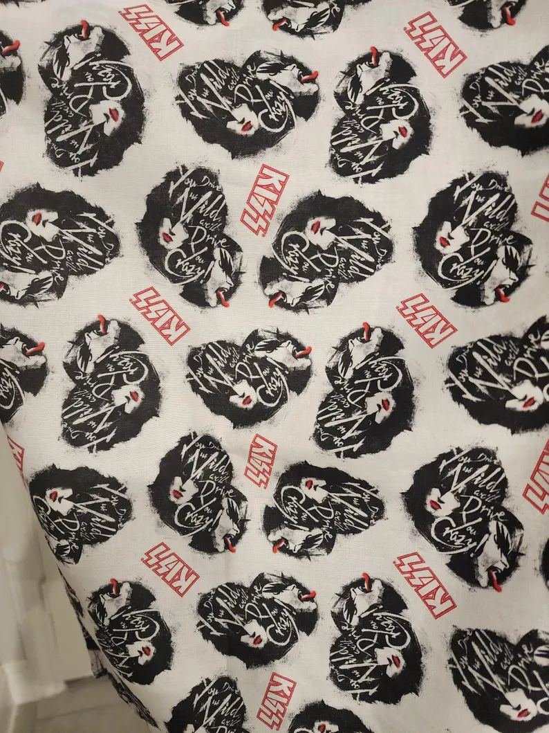 KISS Bohemian T-Shirt (No Back Pocket)