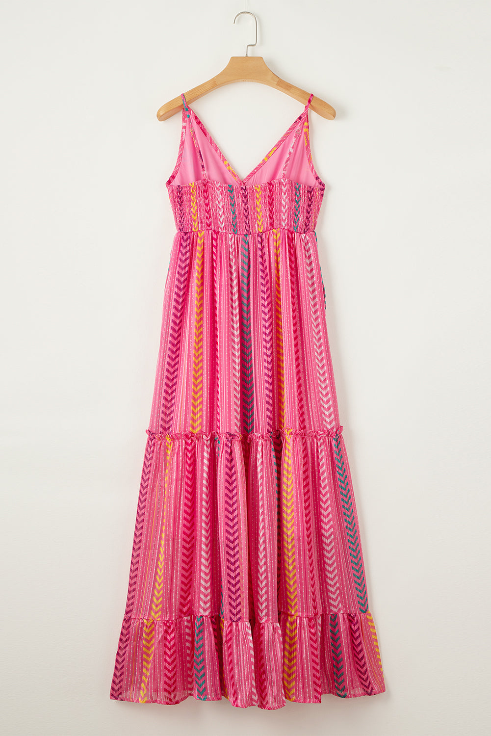 Robe longue portefeuille rose à imprimé western avec pampilles et col en V