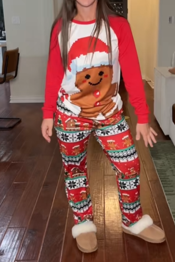 Fashionable Christmas Holiday Crew Neck Women Pajams Set