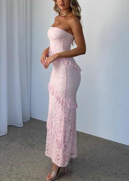 Robe longue en dentelle rose