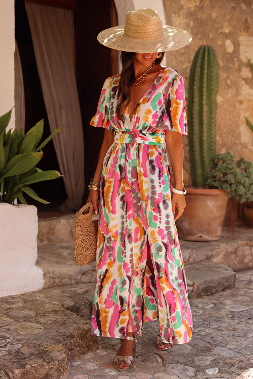 Robe longue rose à col en V et imprimé tie-dye style bohème