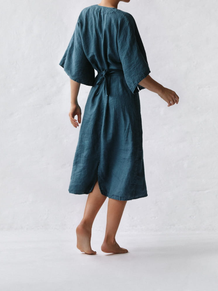 Robe élégante en lin bleu encre