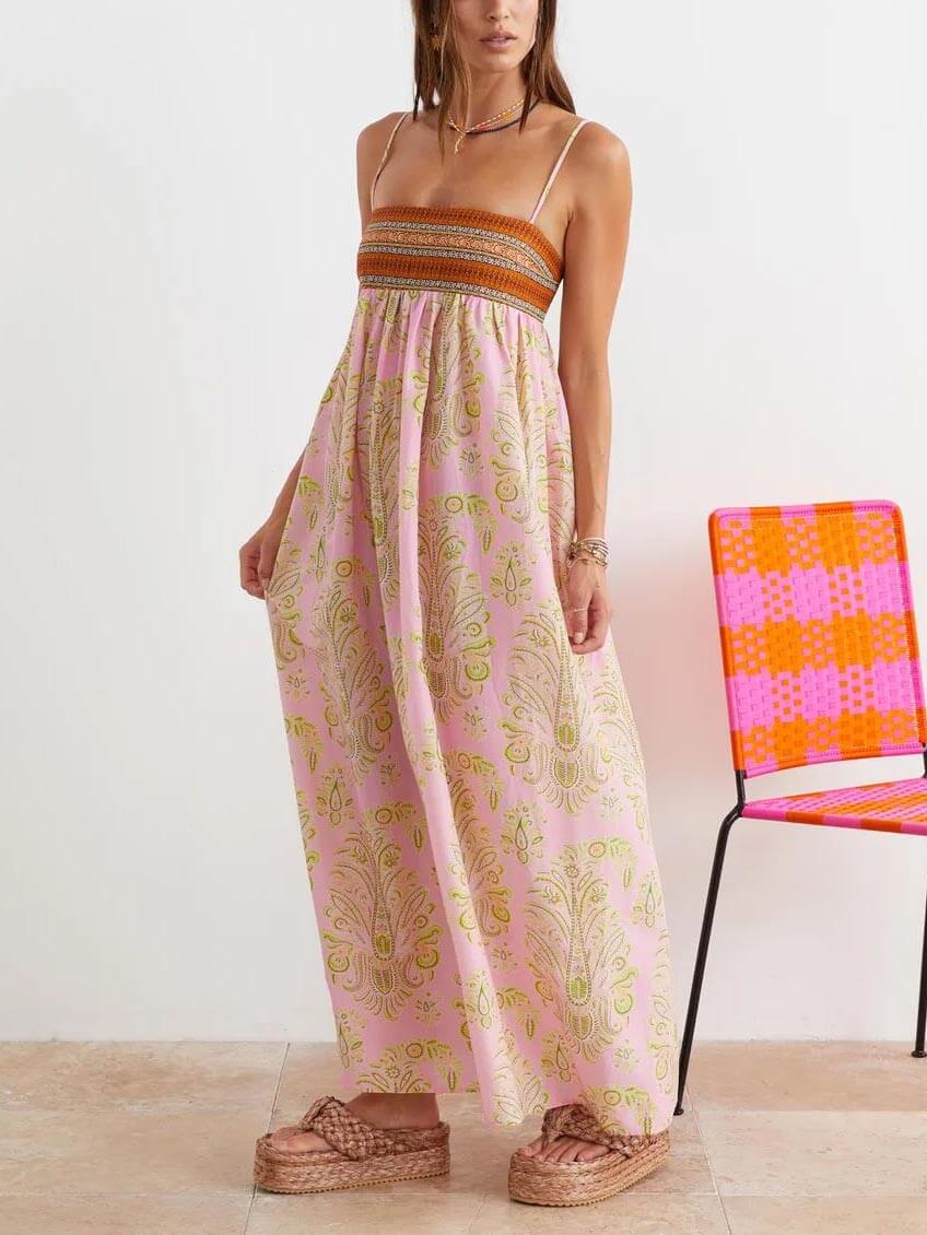 Robe mi-longue à fines bretelles à motif floral folklorique bosniaque