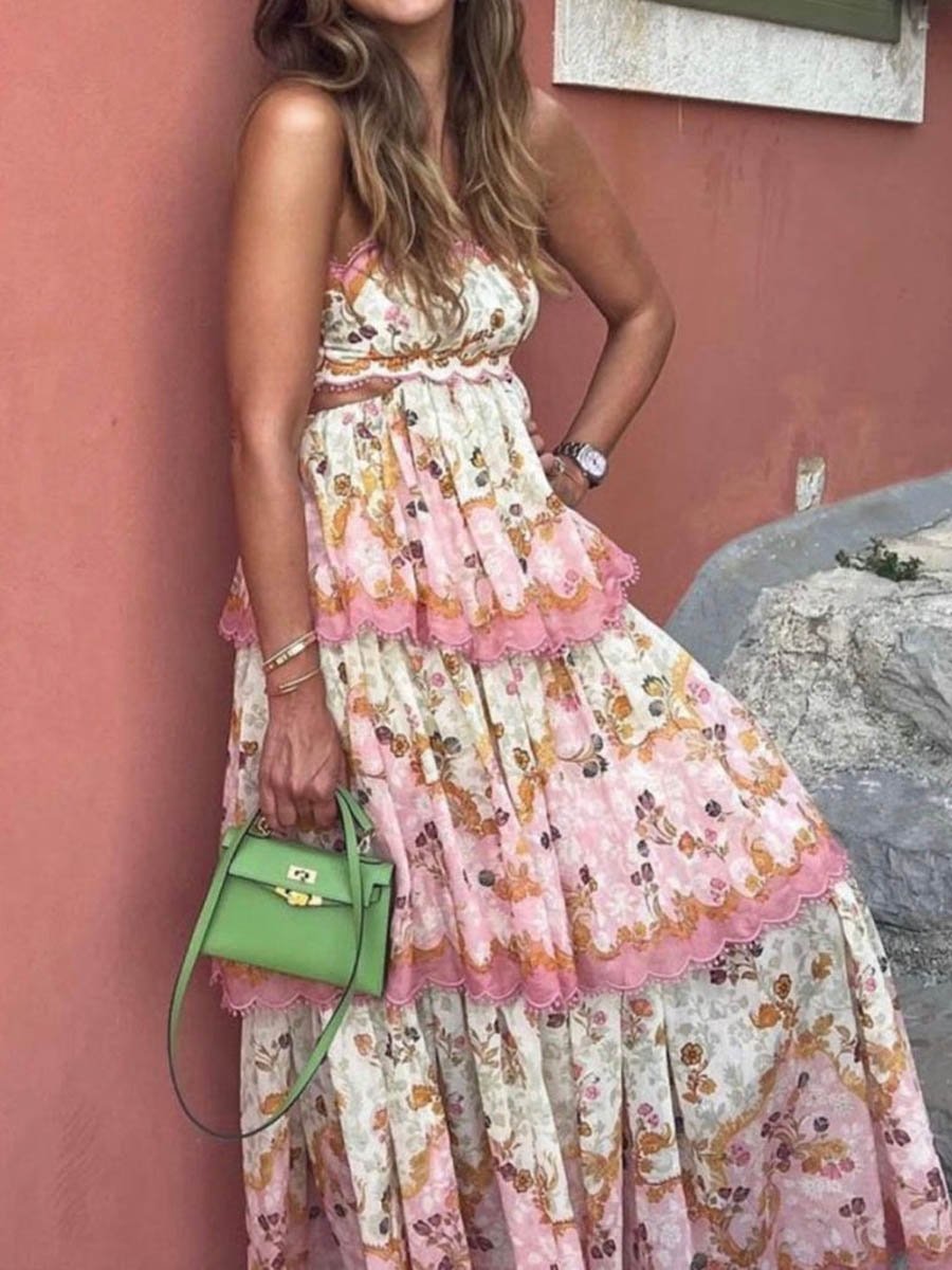 Robe à bretelles brodée à la mode