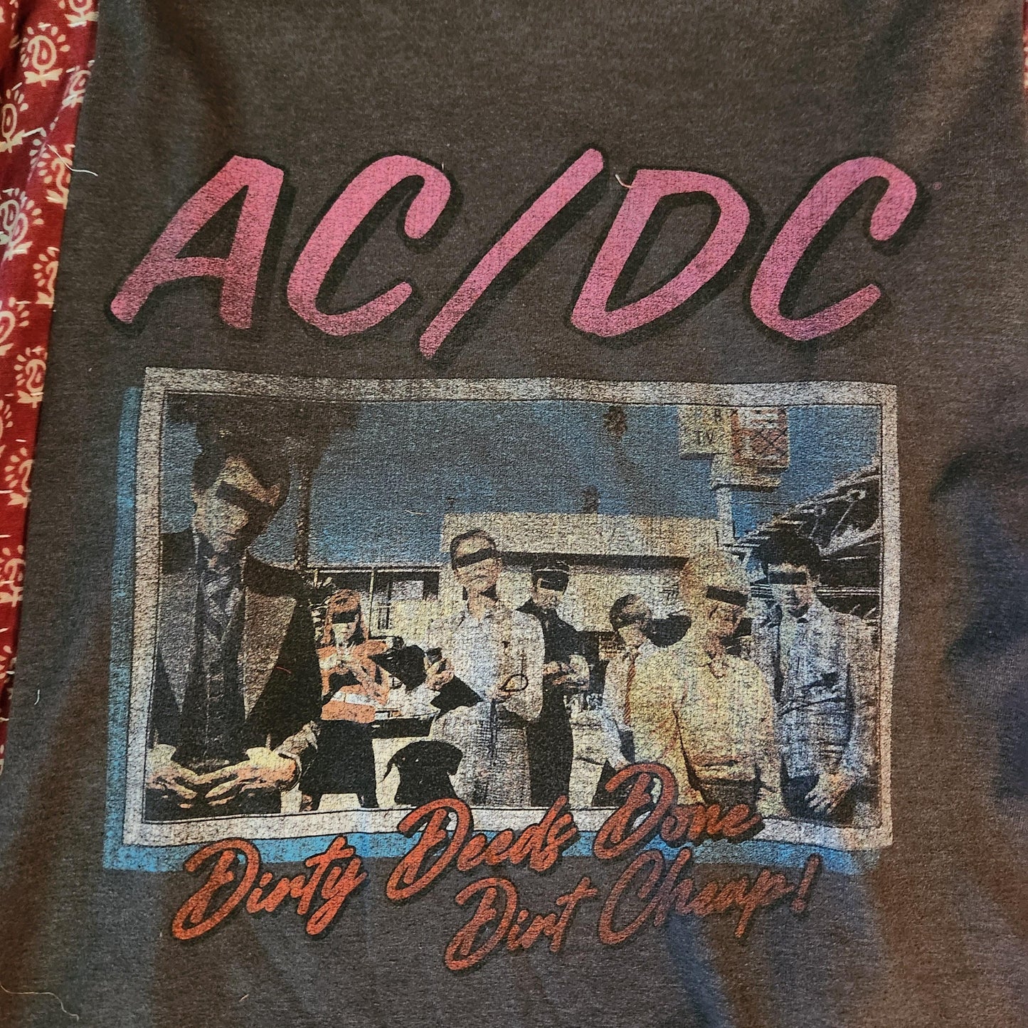 Graphic Print Tee (No Back Pocket)