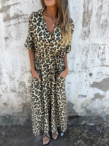 Stylish and Elegant Leopard Print Maxi Dress