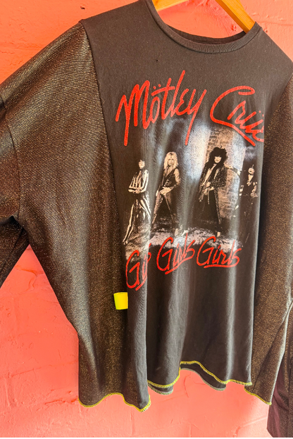 Motley Crüe Band Printed Crewneck Knit Top