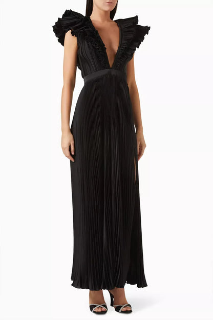 Robe longue plissée à col en V