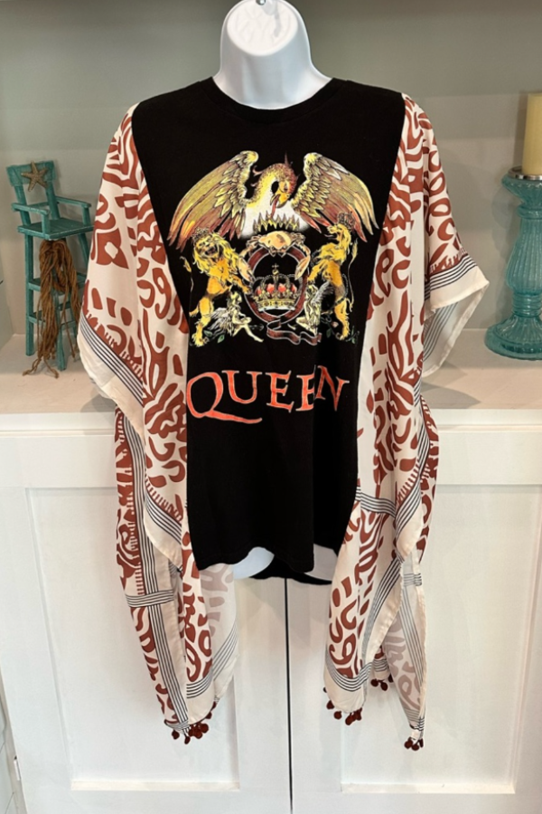 Queen Band Transformation Bat Sleeve Tee