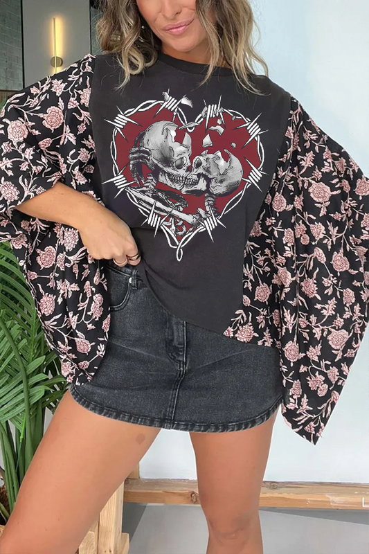 Halloween Love Skull Kissing Print T-Shirt (No Back Pocket)