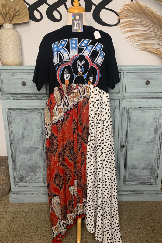 KISS  Maxi Tee