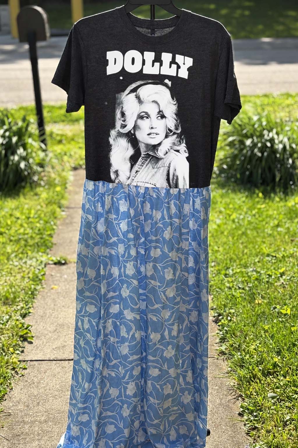 Dolly Parton Graphic Maxi Dress
