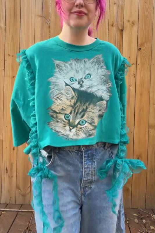 Pussycat Print Mid-Sleeve Top