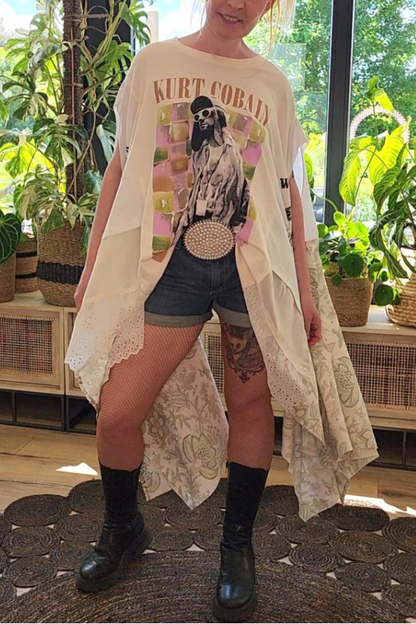 Band Pattern Printed Bat Sleeve T-shirt
