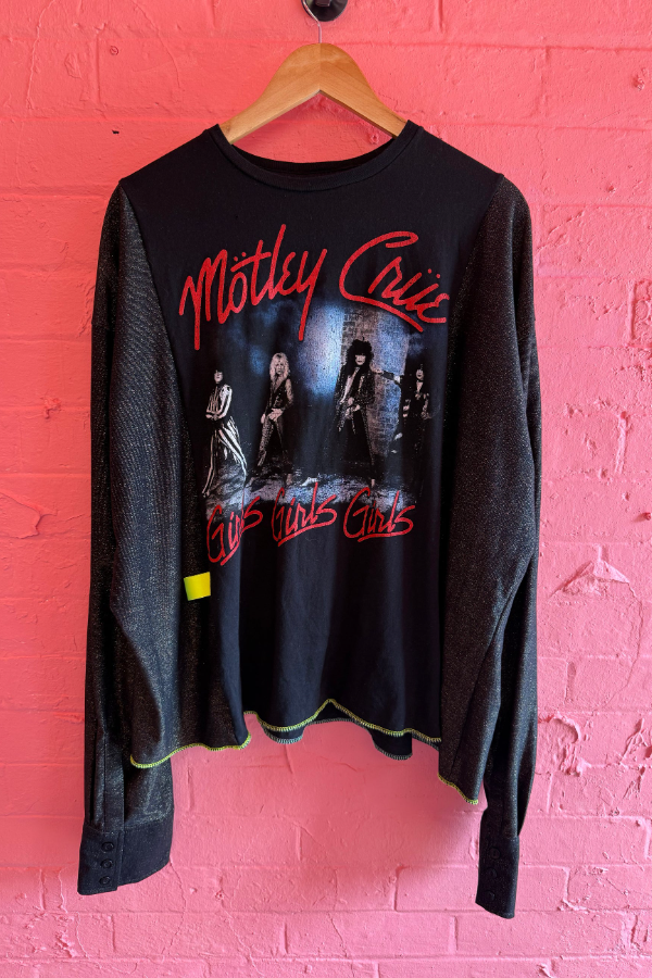 Motley Crüe Band Printed Crewneck Knit Top
