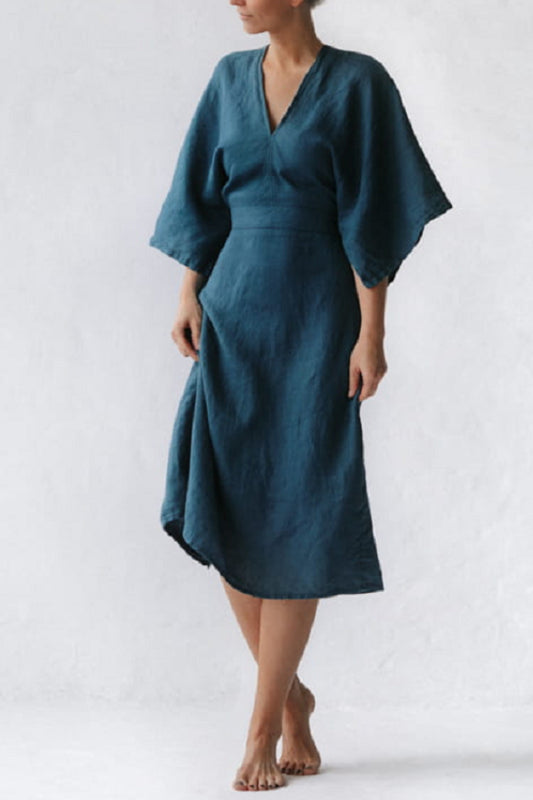 Robe élégante en lin bleu encre