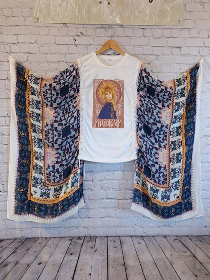 Stevie Nicks Makeover Bat-sleeve T-shirt