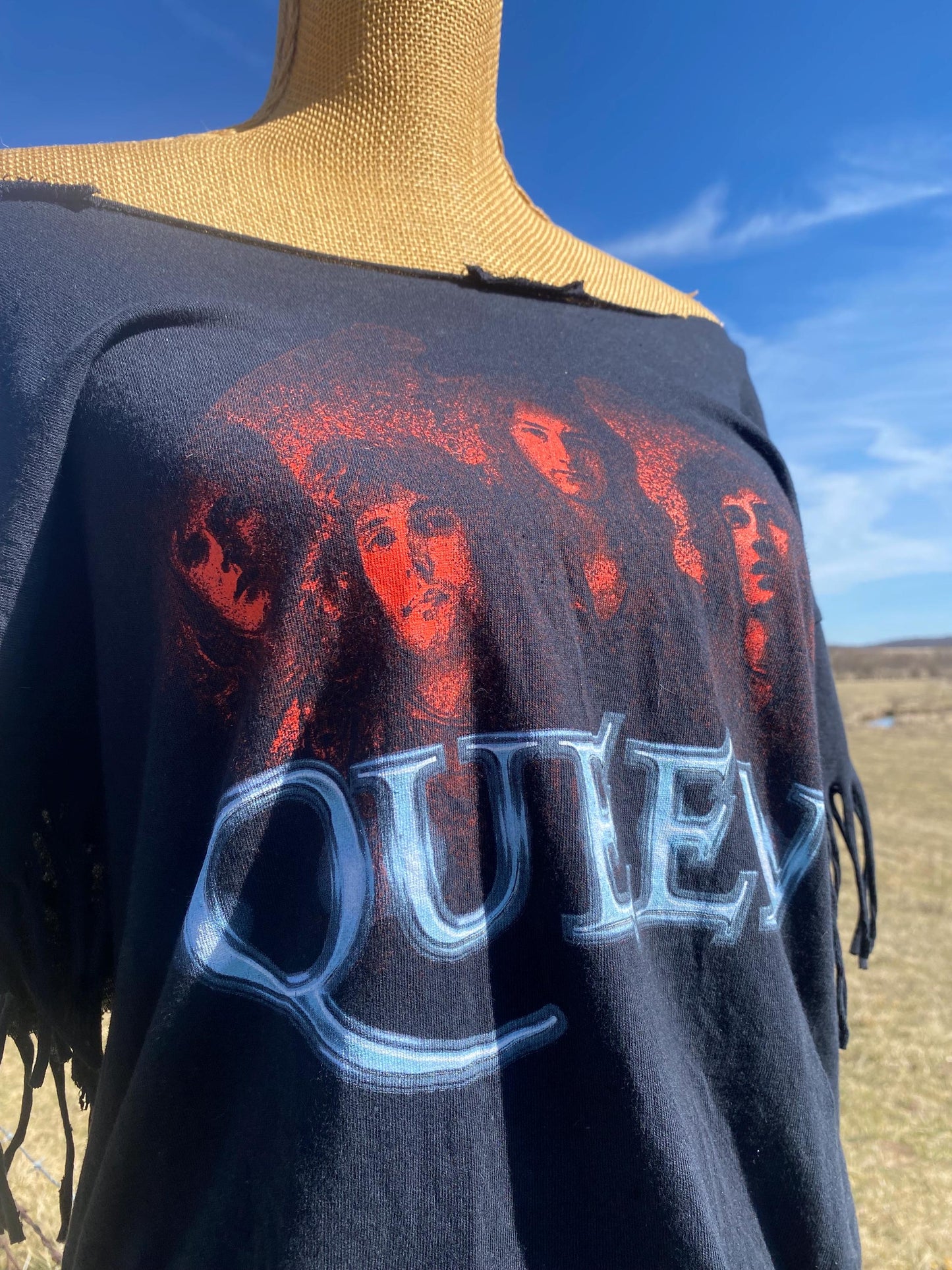 Queen Fringe Tee
