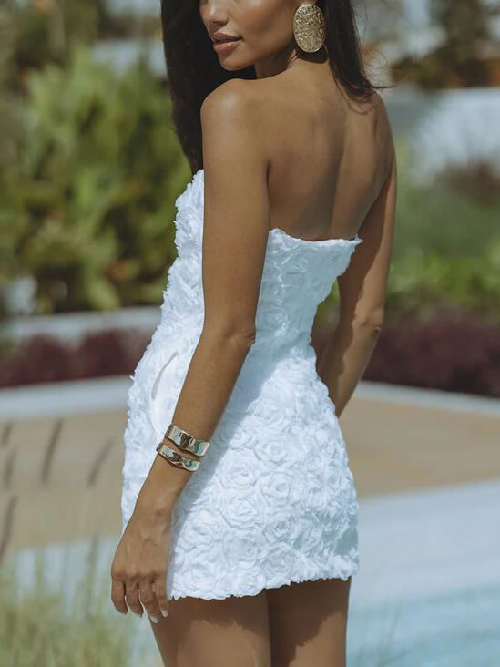 Robe courte à fleurs de couleur unie, dos nu, sexy, sans bretelles