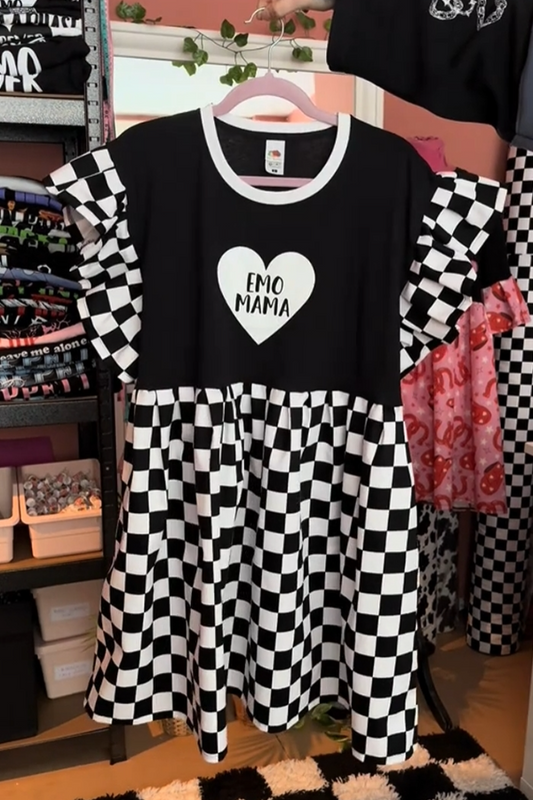 EMO MAMA Upcycled Tee