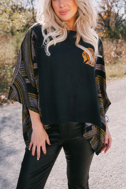 Printed Bat-Sleeve T-Shirt (with Back Pocket)