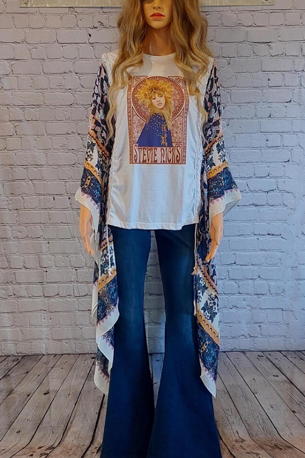 Stevie Nicks Makeover Bat-sleeve T-shirt