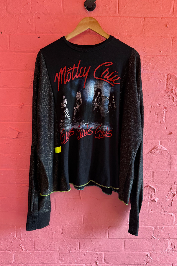 Motley Crüe Band Printed Crewneck Knit Top