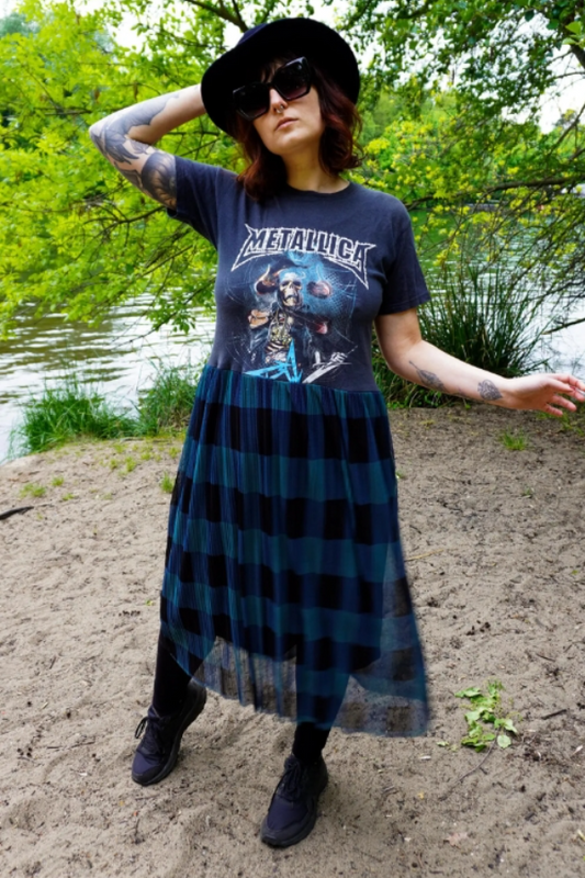 Metallica  Upcycled Tee