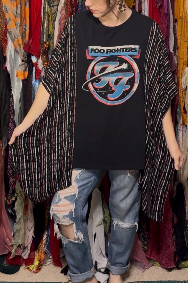 Foo Fighters Retro-print Batwing-sleeve Top
