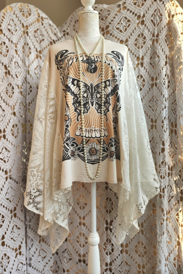 T-shirt With Flowers And Butterflies In Hippie Gypsy Style