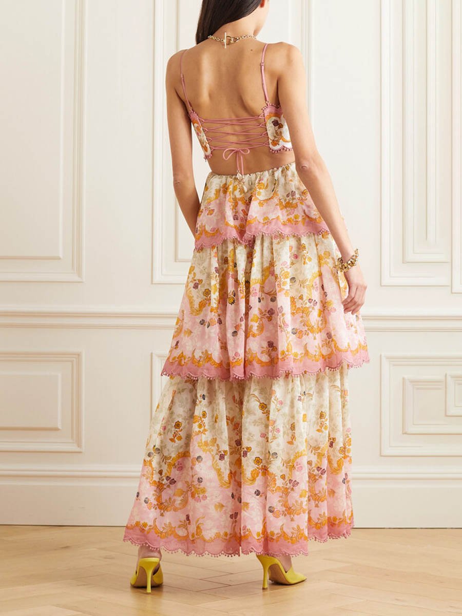 Robe à bretelles brodée à la mode